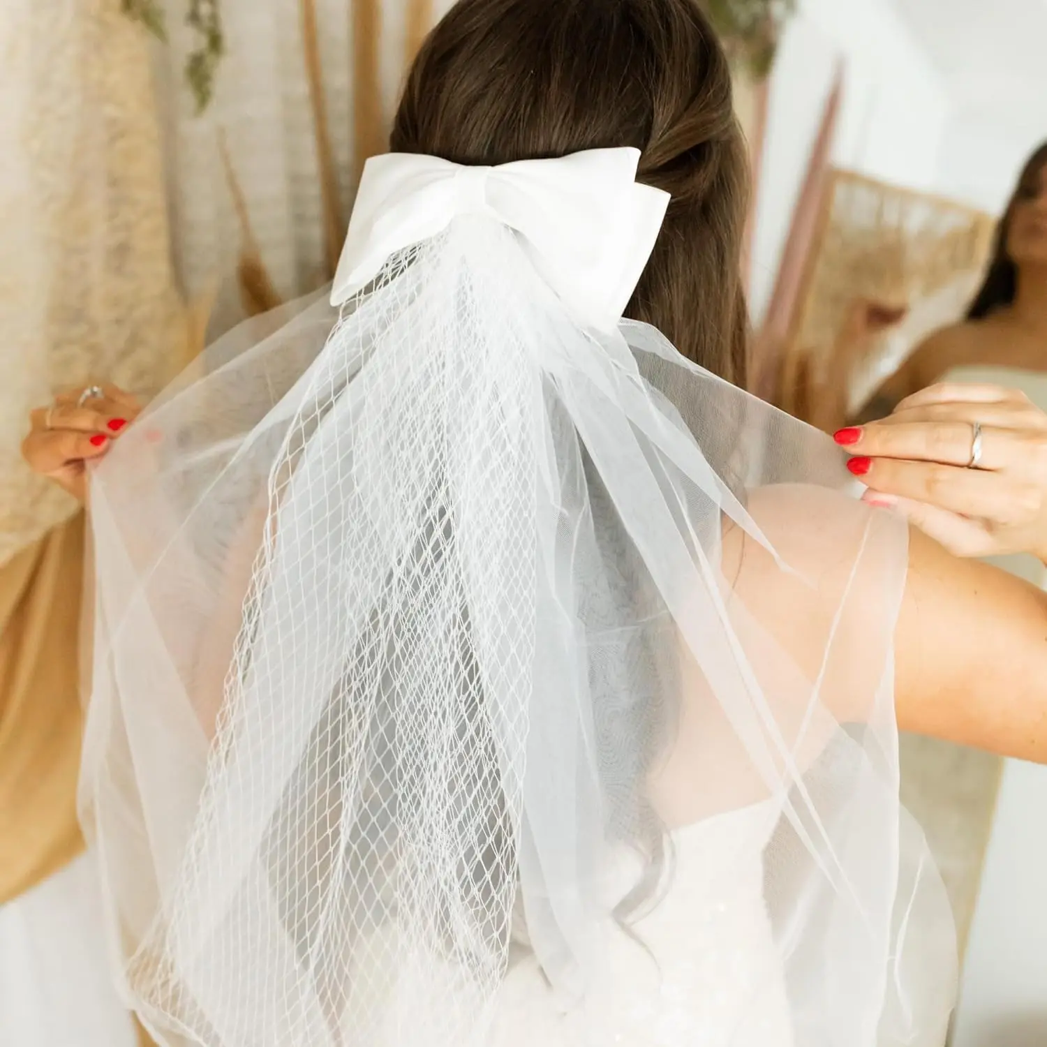ZOOX LOS ANGELES Bridal Veil with Bow (Classic Square)