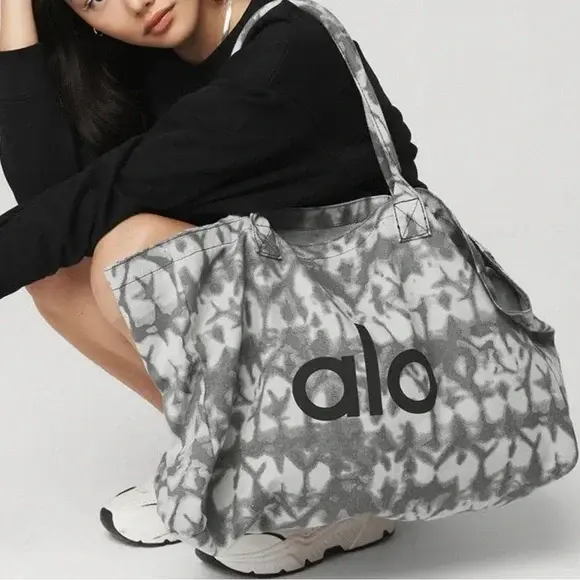 alo Grey Tiedye One Size Shopper Tote