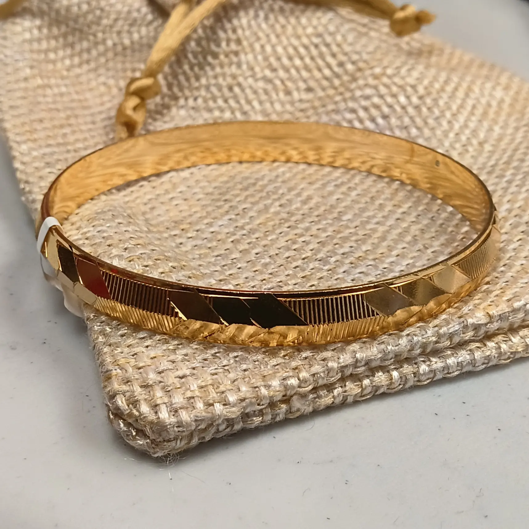 Quaint Gold Plated Bangle (Size 2.8)