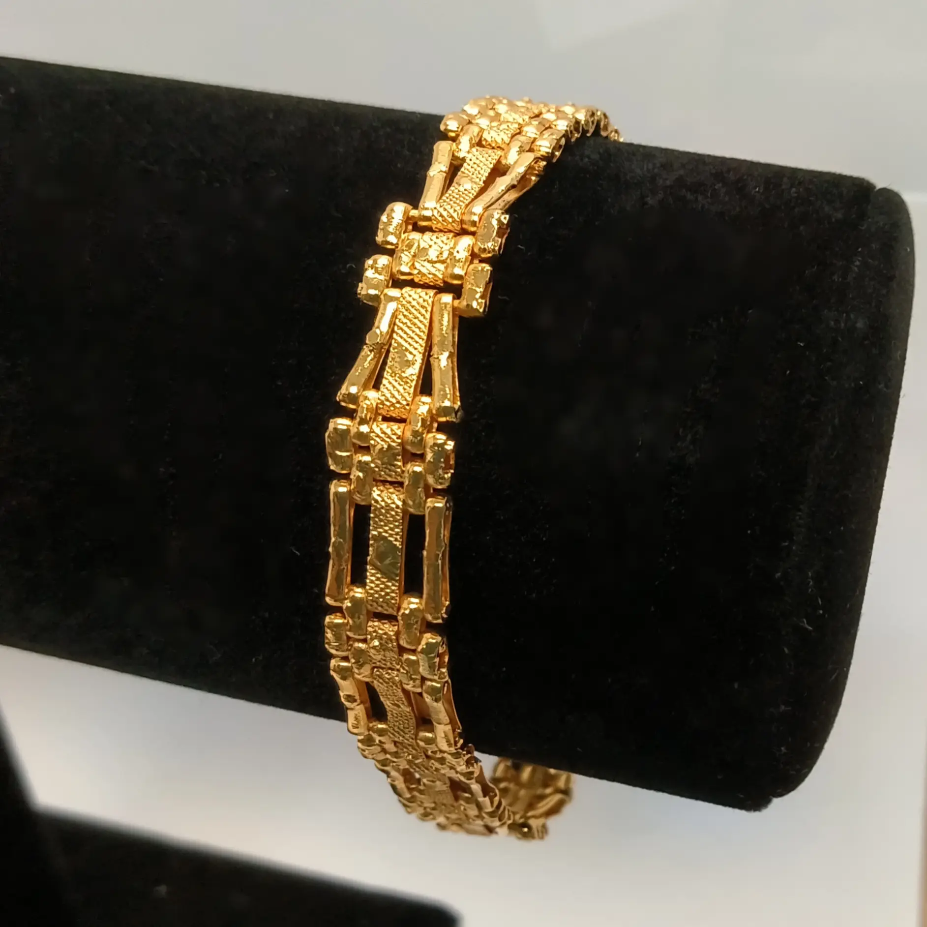 Meon Gold Plated Bracelet
