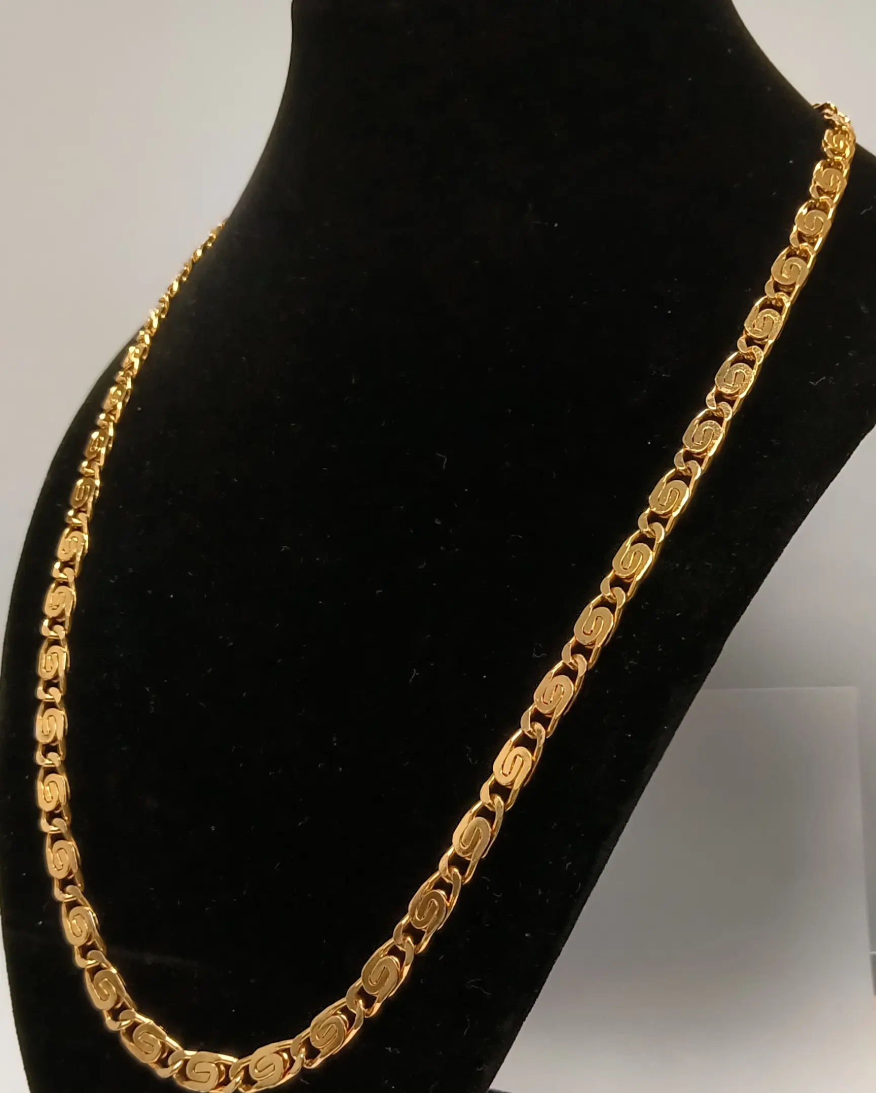 Sleek Gold Plated Necklace (20")